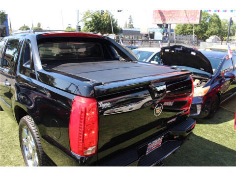 2013 Cadillac Escalade EXT Premium