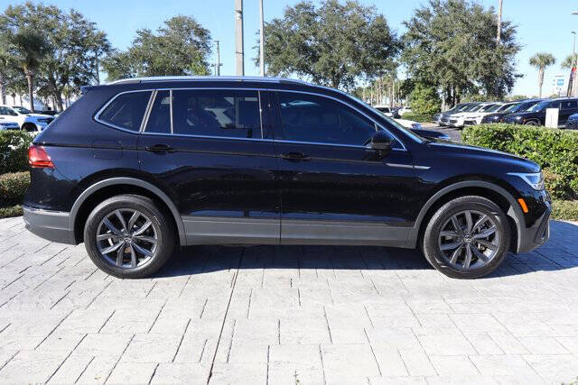 2023 Volkswagen Tiguan SE