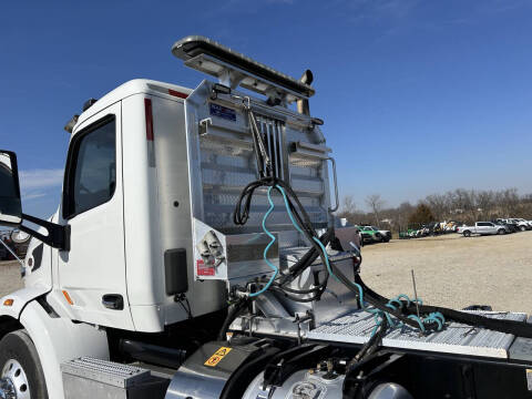 2019 Peterbilt 567 Road Tractor