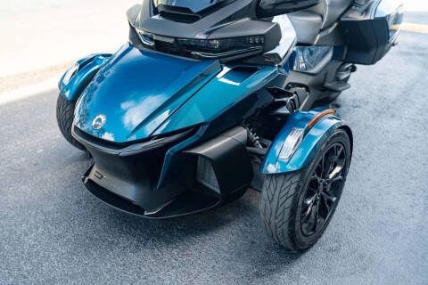 2022 Can-Am Spyder RT SE6