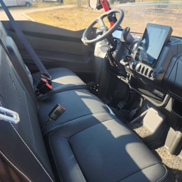 2025 Segway UT10P CREW