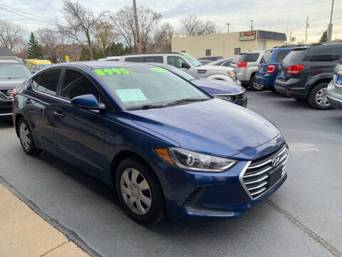 2018 Hyundai Elantra for sale at DISCOVER AUTO SALES in Racine WI