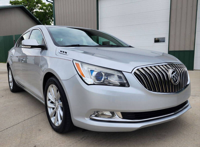 Used 2015 Buick LaCrosse Leather with VIN 1G4GB5G35FF166098 for sale in Des Moines, IA