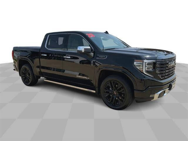 Used 2023 GMC Sierra 1500 Denali Denali Ultimate with VIN 1GTUUHEL8PZ159913 for sale in Waterloo, IA