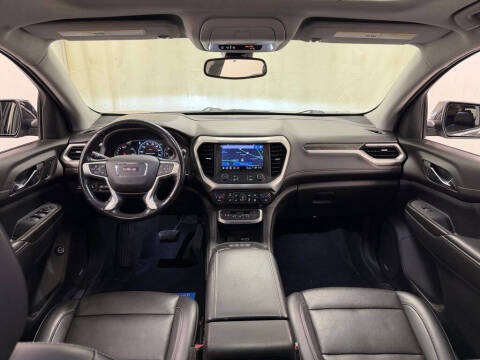2022 GMC Acadia SLT
