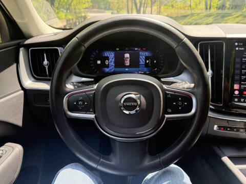 2023 Volvo XC60 B5 Core