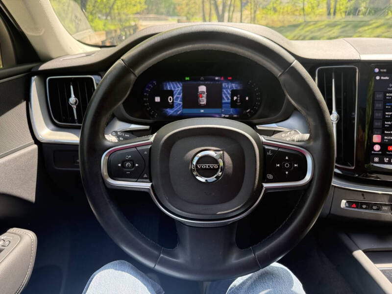 2023 Volvo XC60 B5 Core