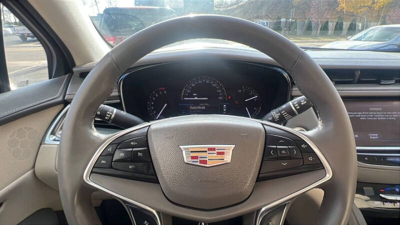 2017 Cadillac XT5 Luxury