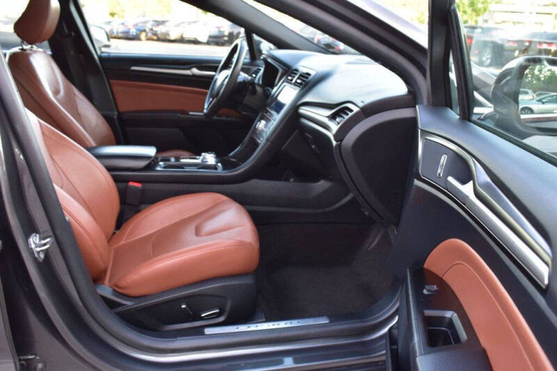 2020 Ford Fusion Titanium