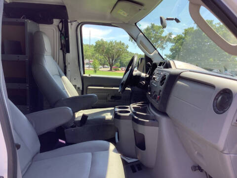 2011 Ford E-Series E-150
