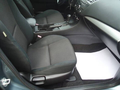 2013 Mazda MAZDA3 i SV