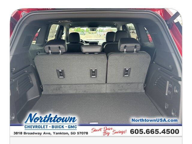 2025 GMC Acadia Denali