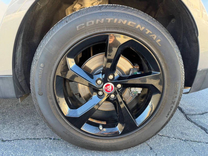 2020 Jaguar F-PACE 25t Premium