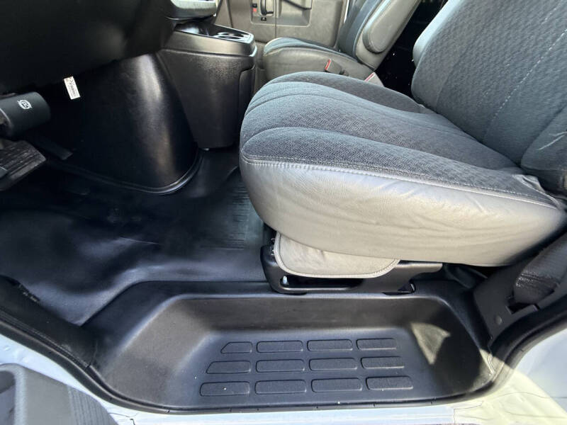 2020 GMC Savana 2500