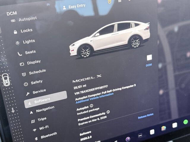 2023 Tesla Model X Standard Range