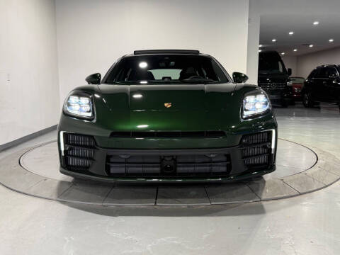 2025 Porsche Panamera 4 E-Hybrid