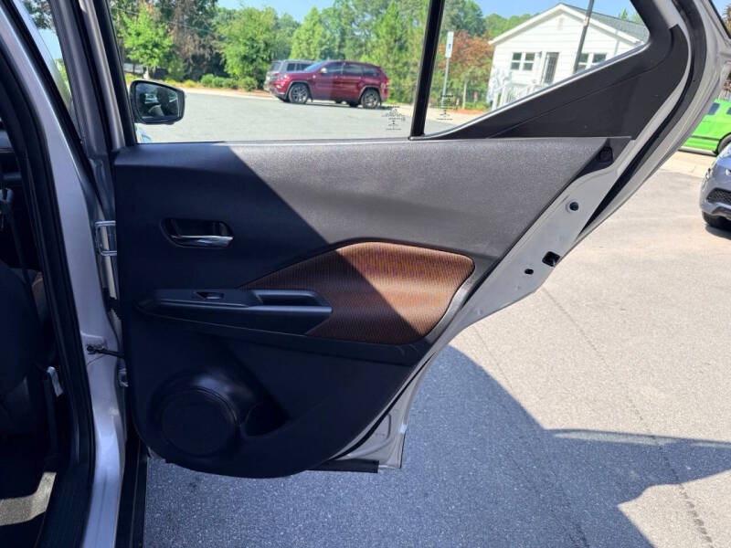 2019 Nissan Kicks SR
