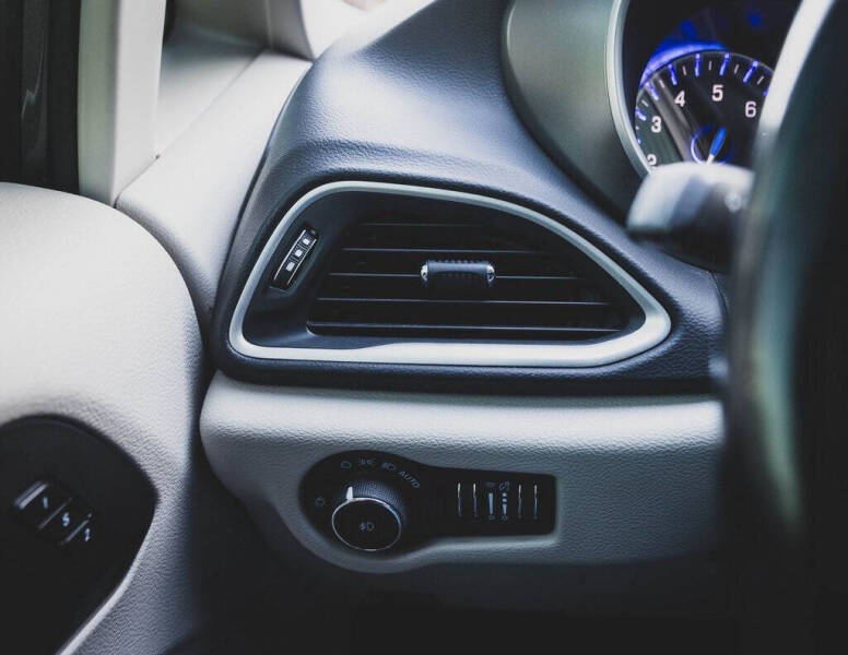 2020 Chrysler Pacifica Touring L Plus