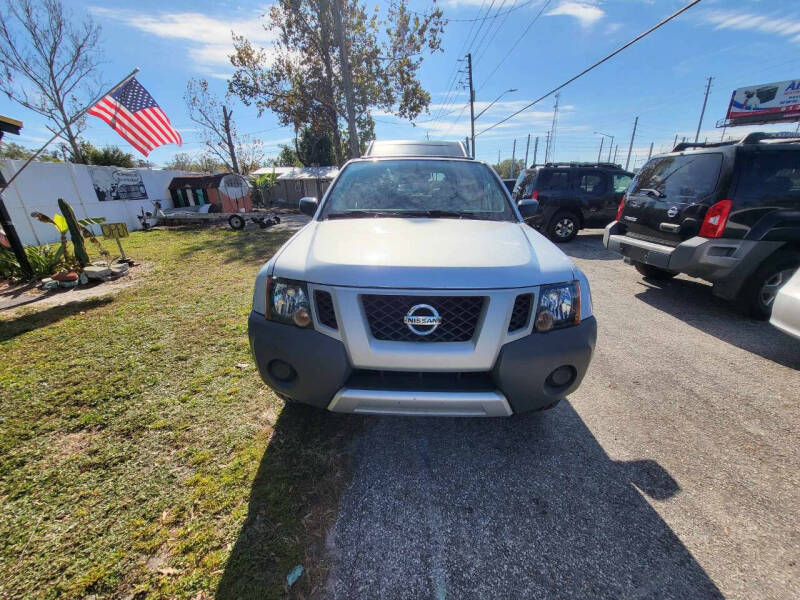 2011 Nissan Xterra S photo 2