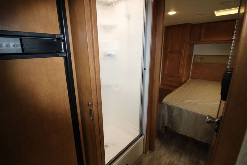 2017 Winnebago MINNIE WINNIE 31K
