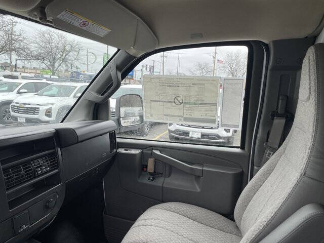 2026 Chevrolet Express 2500