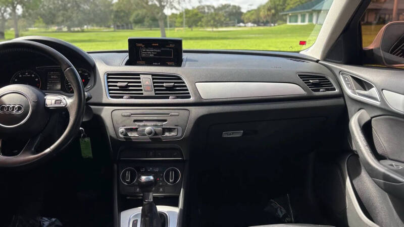 2017 Audi Q3 2.0T Premium