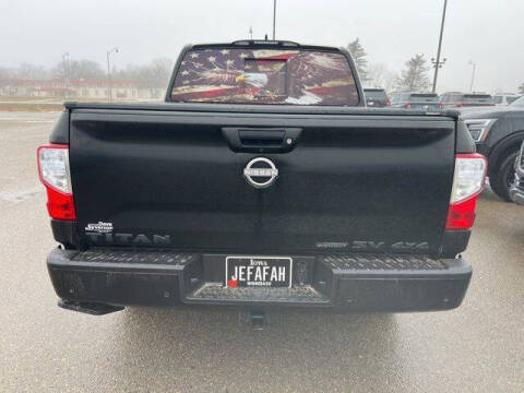 2024 Nissan Titan SV