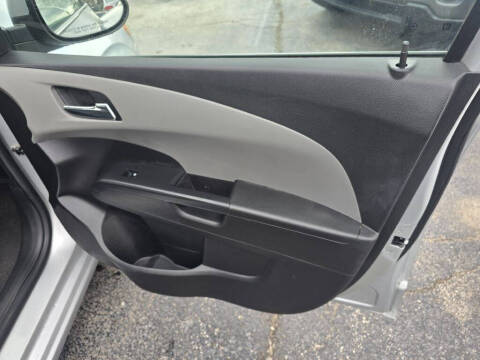 2016 Chevrolet Sonic LTZ Auto