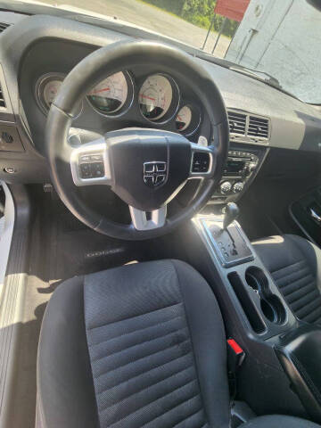 2013 Dodge Challenger R/T Plus