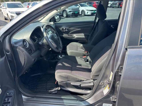 2019 Nissan Versa SV