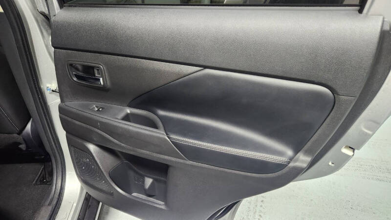 2020 Mitsubishi Outlander SEL