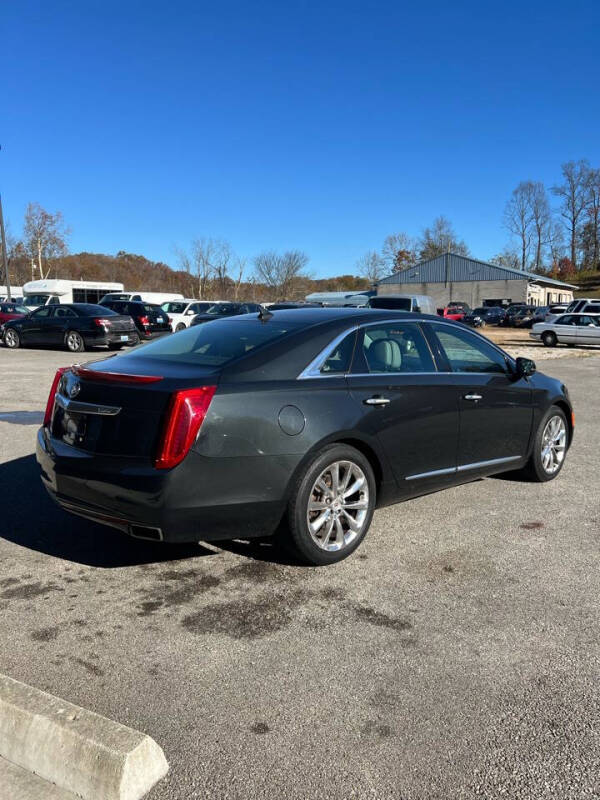 2013 Cadillac XTS Luxury Collection photo 3