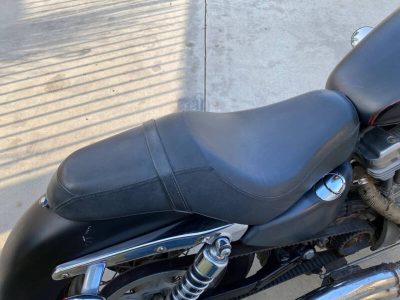 2006 Harley-Davidson XL883C Sportster 883 Custom