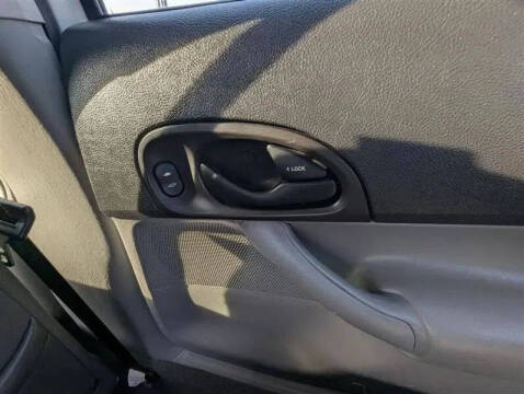 2007 Ford Focus ZX4 S