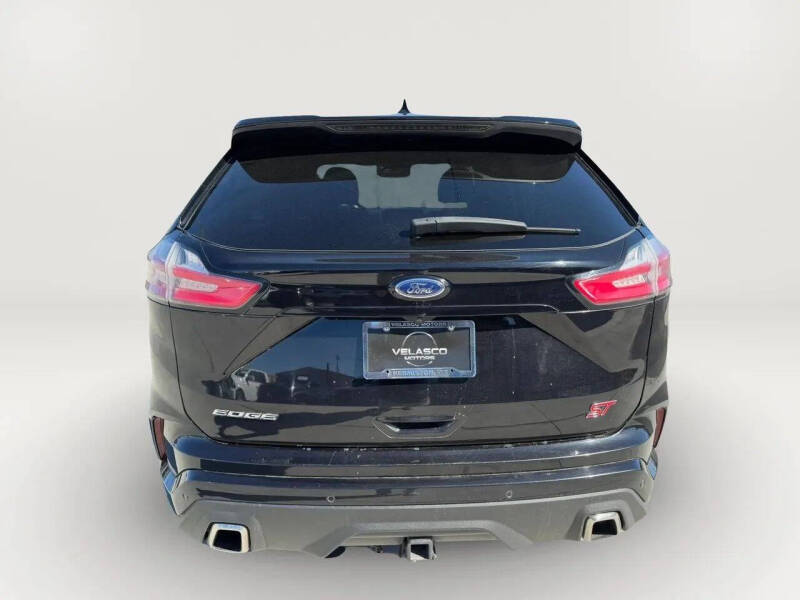 2019 Ford Edge ST