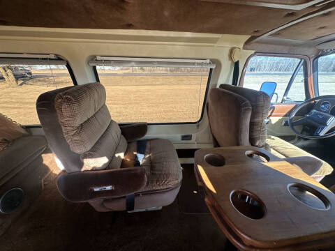 1984 Dodge Ram Van B250