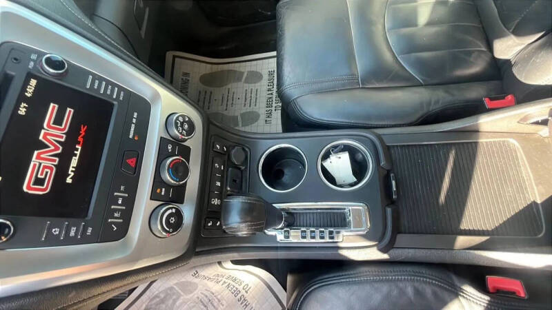 2016 GMC Acadia SLE-2