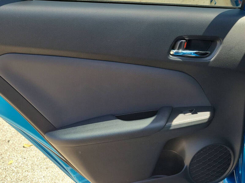 2022 Toyota Prius LE