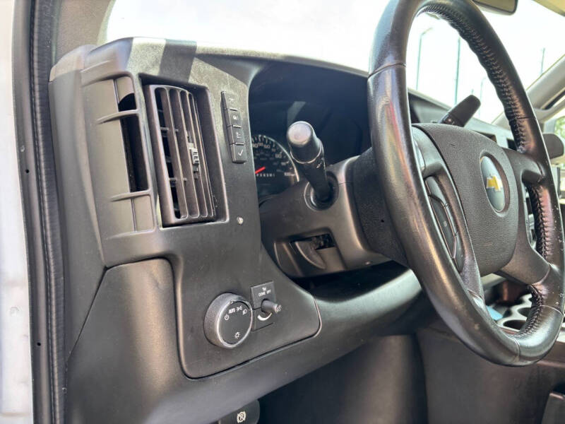 2020 Chevrolet Express 3500