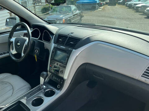 2010 Chevrolet Traverse LTZ