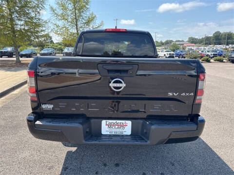 2023 Nissan Frontier SV