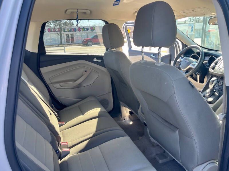 2016 Ford Escape SE