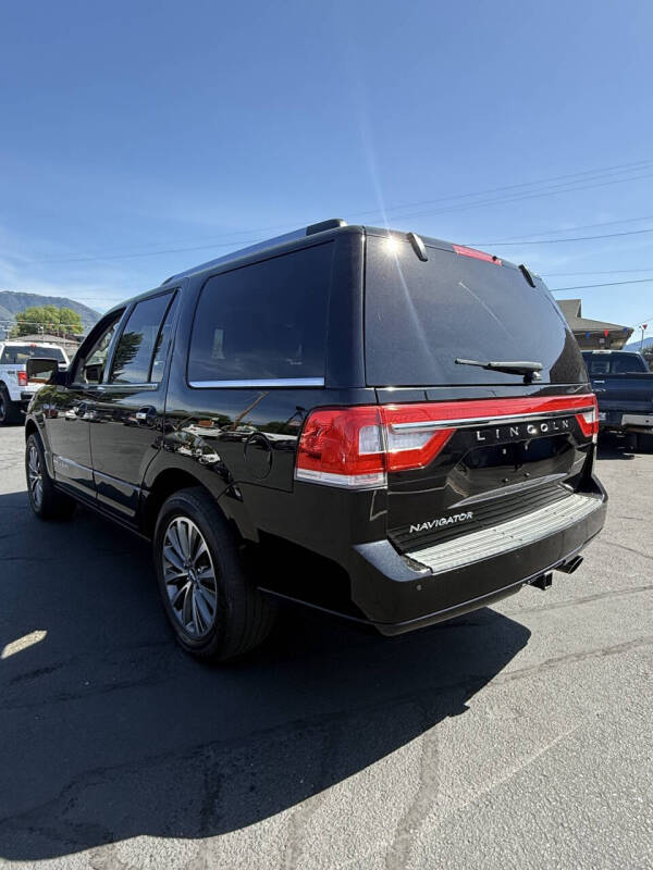2017 Lincoln Navigator Select - Photo 9