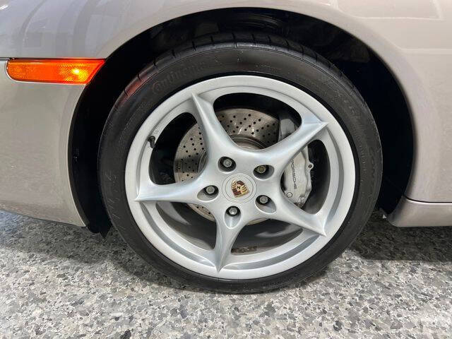 2002 Porsche 911 Carrera 4