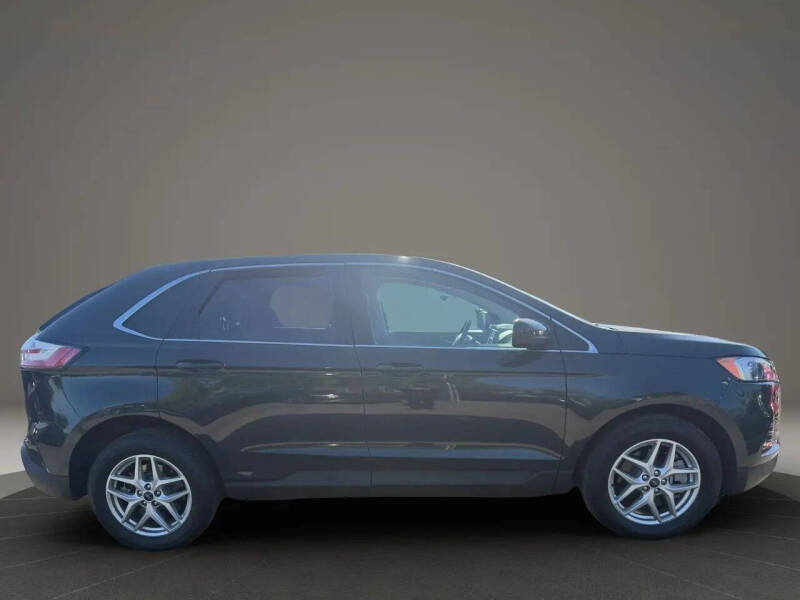 2022 Ford Edge