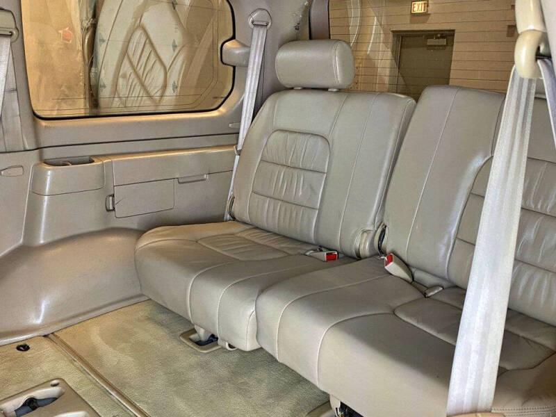 2000 Lexus LX 470