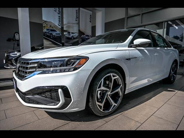2021 Volkswagen Passat 2.0T R-Line