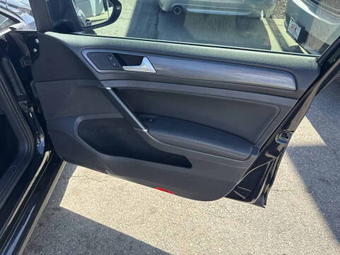 2020 Volkswagen Golf TSI
