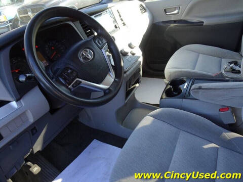 2016 Toyota Sienna LE 8-Passenger