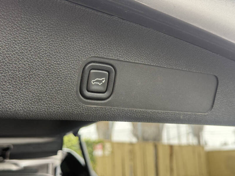 2014 GMC Yukon XL Denali